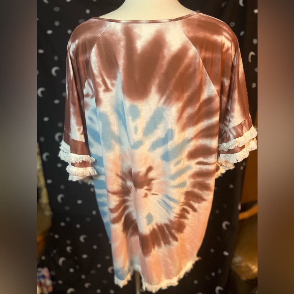 EUC boutique tie dye fringe plus size boho blouse - Picture 3 of 3